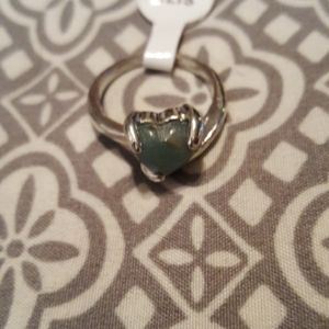 Green stone heart ring